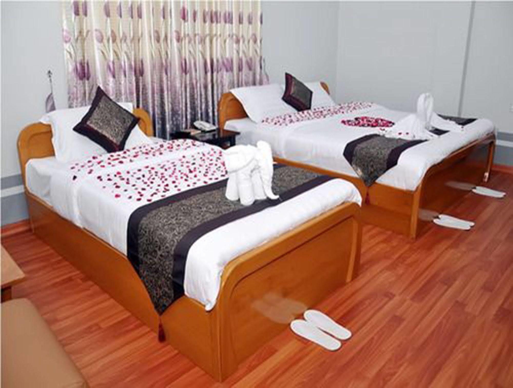 Royal Tulip Hotel Mandalay Eksteriør billede