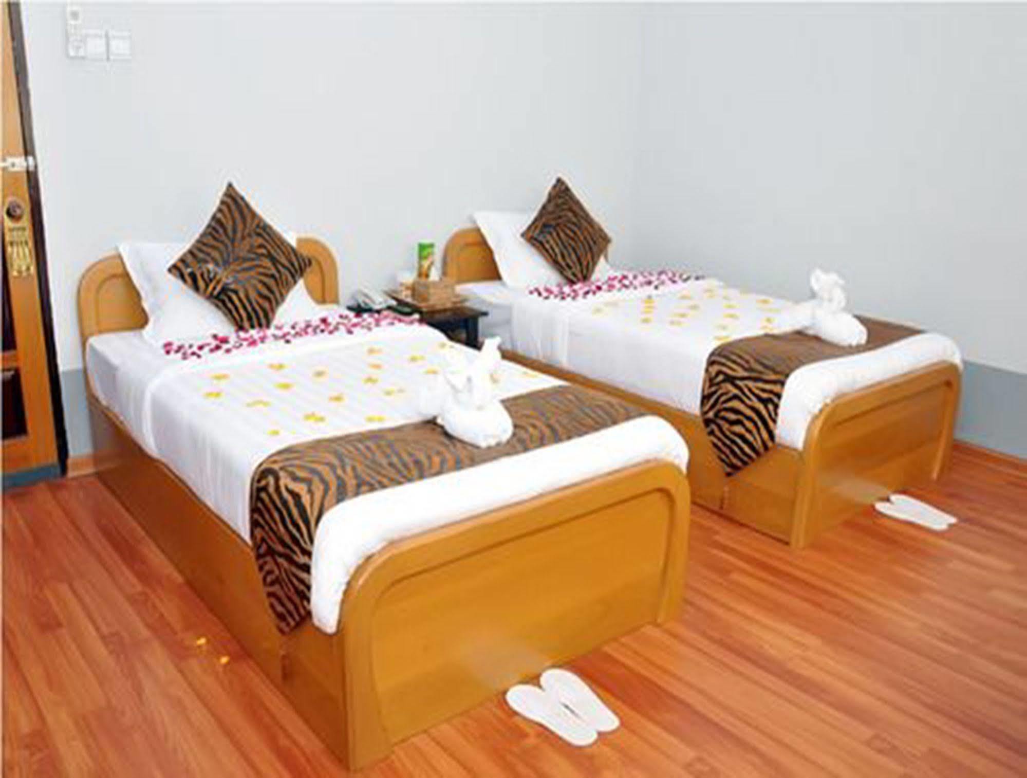 Royal Tulip Hotel Mandalay Eksteriør billede